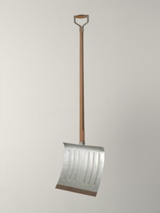 Marcel Duchamp, In Advance of the Broken Arm (1964 [prototype, 1915], wood and galvanized-iron snow shovel, 52 in [132 cm] high). Museum of Modern Art, New York.